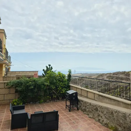 Seaview Townhouse *